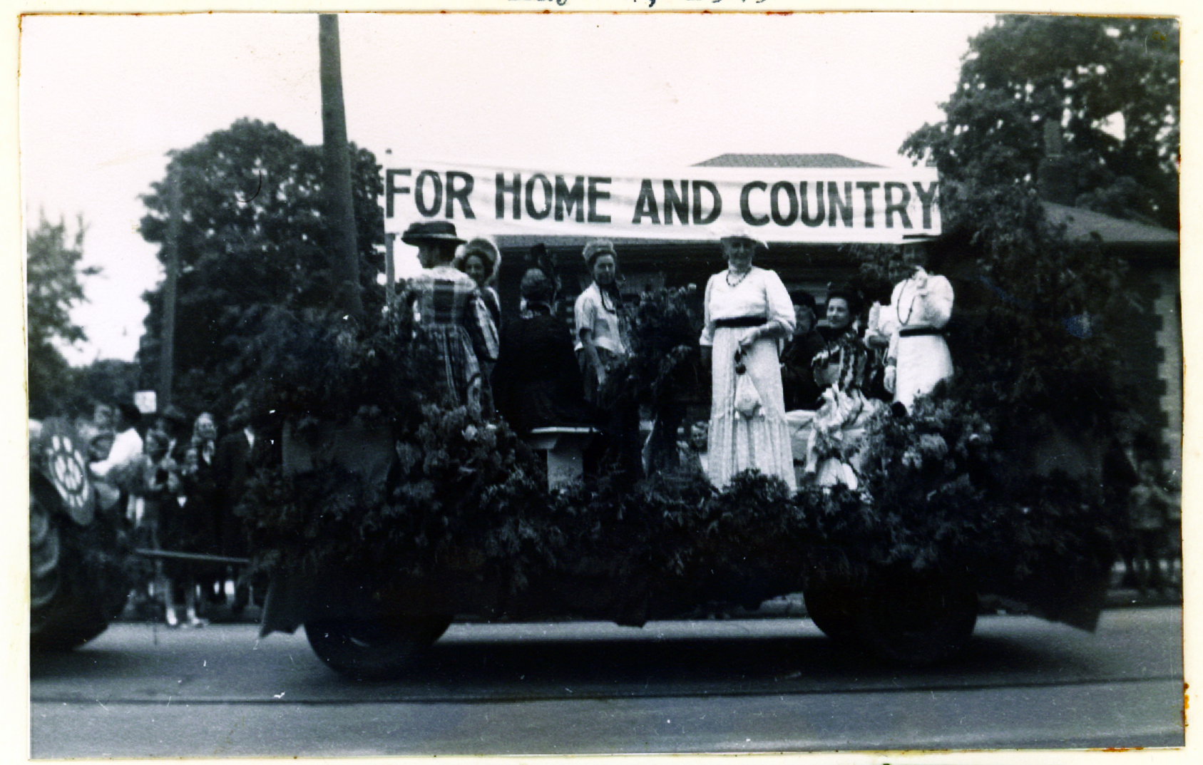 Richmond Hill Women's Institute float during parade to commemorate the 100th anniversary of the Richmond Hill Agricultural Society, May 24, 1949. (Richmond Hill Public Library, Tweedsmuir History Fonds, 080a)